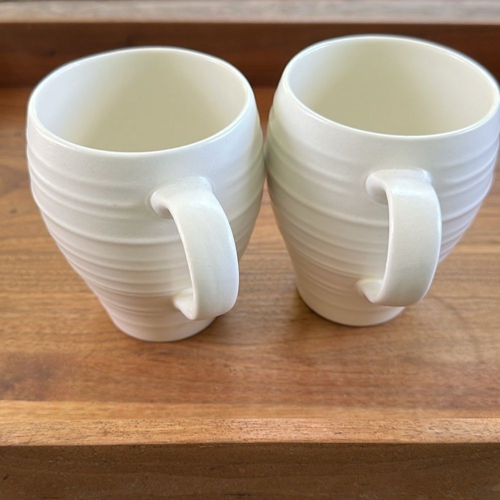 Mikasa Swirl Bone White Mug (2)